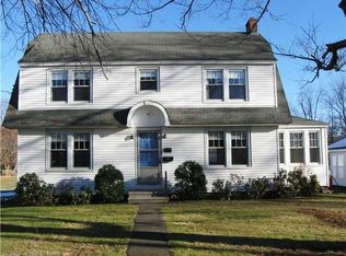 20 Pleasant St, Cromwell, CT 06416