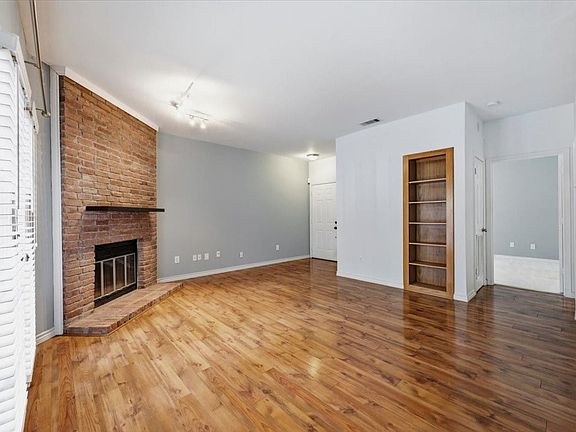 4th image of 1300 Cantor Dr Unit 130