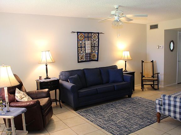 3rd image of 38 Pine Arbor Ln APT 105