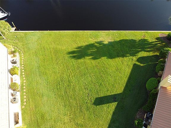 5th image of 3636 Bonaire Ct