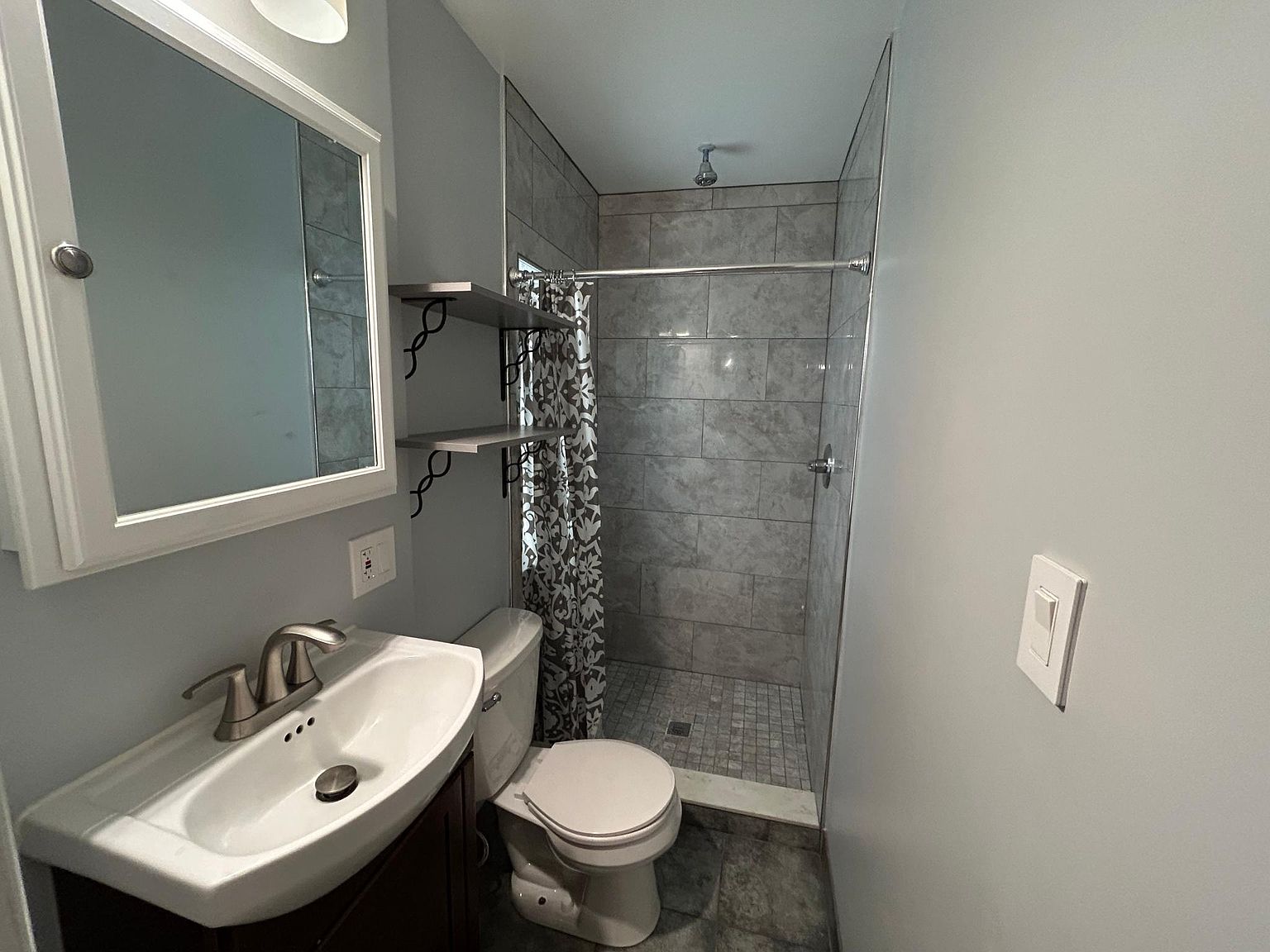 657 Van Houten Ave FLOOR 1R, Clifton, NJ 07013 Zillow