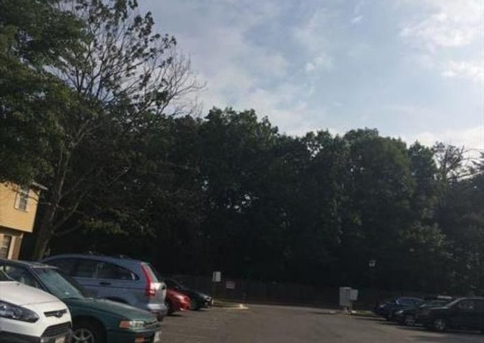 2nd image of 6109 N Hil Mar Cir