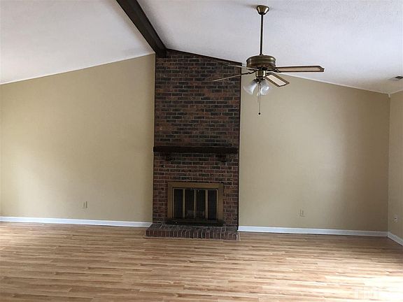 4th image of 4715 Rollingwood Dr