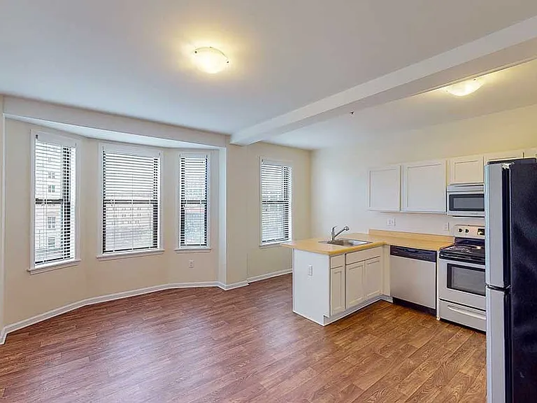 The Ashley Apartments — Photo 5