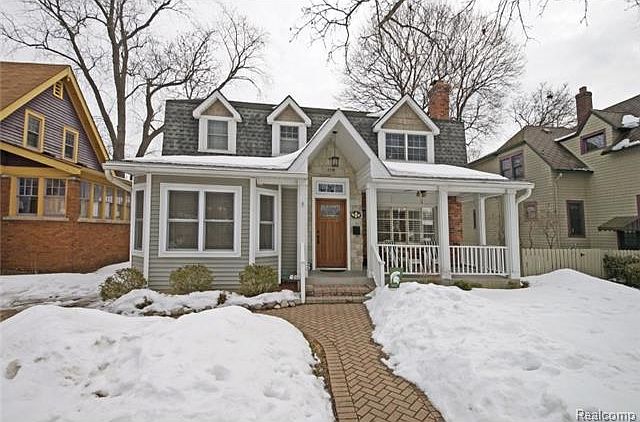 1st image of 278 Irvin St