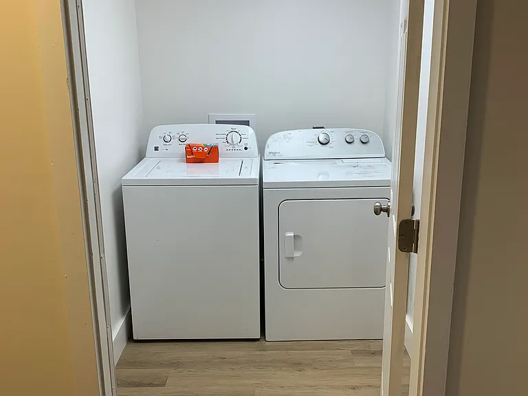 253 Sunset Circle Rd #B — Photo 1