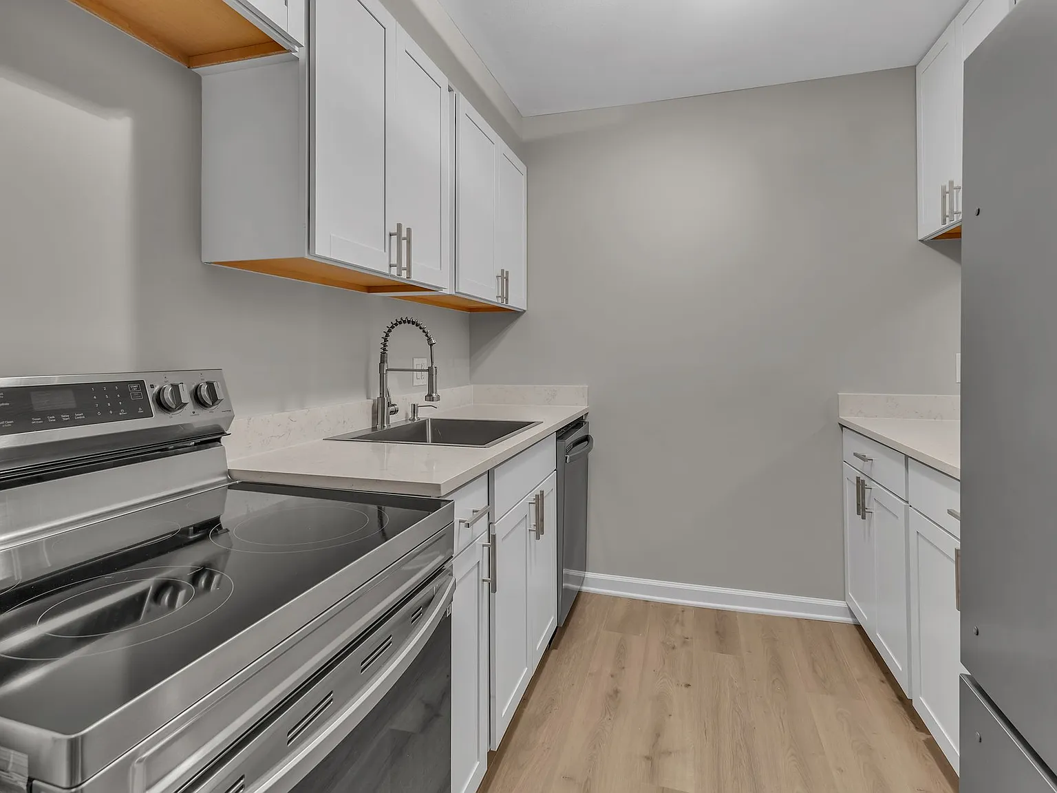 Haph, Llc - 116 #D5 Harding Place - D5 — Photo 4