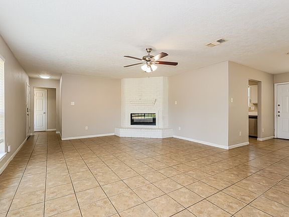 4th image of 8514 Forest Point Dr
