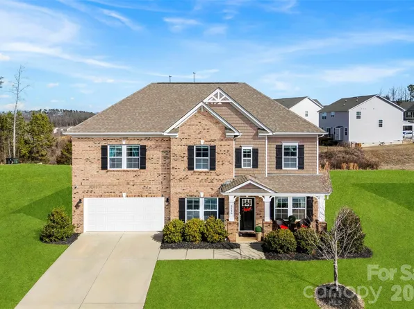 2146 Grist Mill Dr SW, Concord, NC 28025