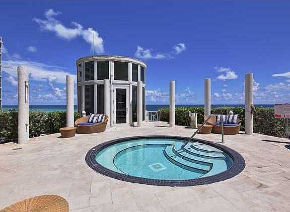4th image of 17201 Collins Ave APT 2901