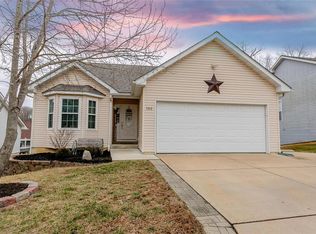 580 Indian Lake Dr, Wright City, MO 63390