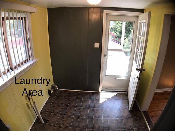 3rd image of 615 N River Ave