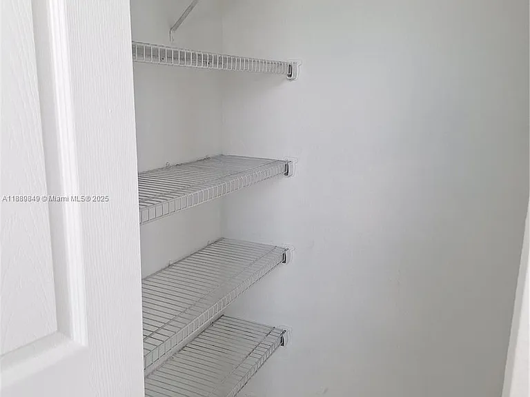 6621 Winfield Blvd #1 — Photo 28