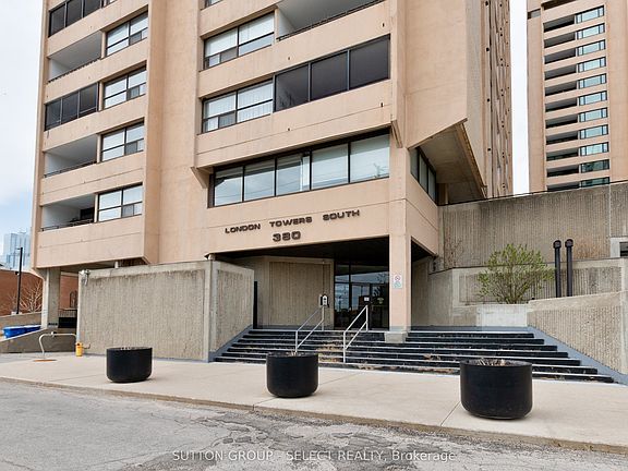 2nd image of 380 King St #1207