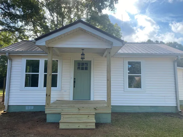 5919 River Rd, Flowery Branch, GA 30542