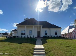 299 Kingswood Pl, Madison, MS 39110