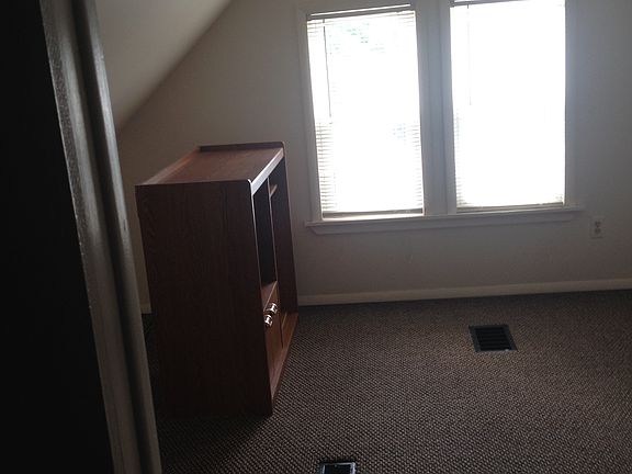 4th image of 4275 17th St