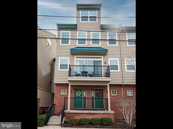 3rd image of 314 Jefferson Ave