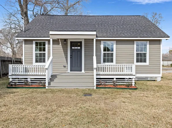 2320 Delaware St, Beaumont, TX 77703