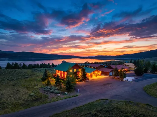 425 E North Anglers Loop, Panguitch, UT 84759