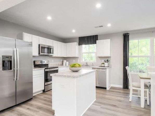 112 Hamilton Ln