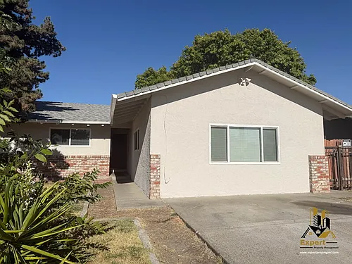 7733 Mary Lou Way Photo 1