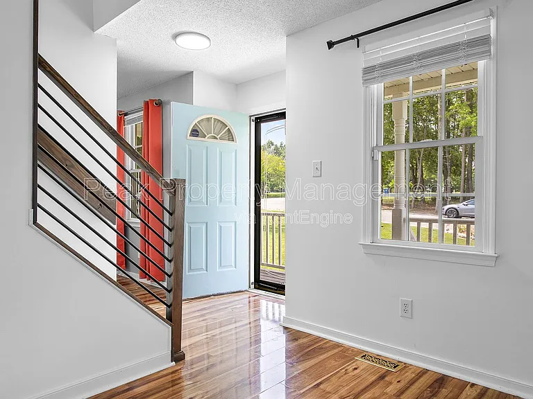 5824 Silver Fox Ln — Photo 8