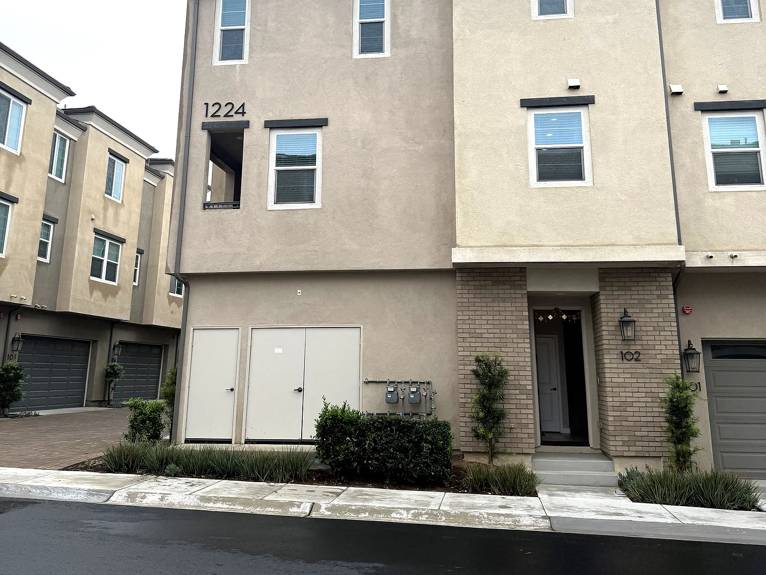 3 bed, 1501 sqft, $3,600 — Photo 2