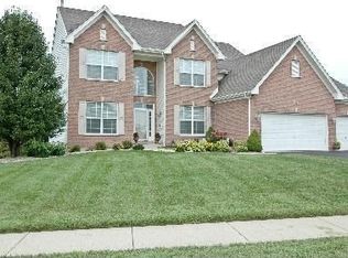 650 Saratoga Cir, Algonquin, IL