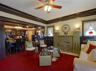 1027 W 49th St, Los Angeles, CA 90037