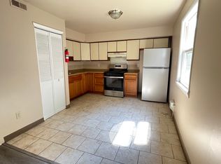 123 Earl Ave APT 1, Glassboro, NJ 08028