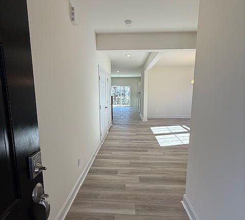3rd image of 145 Sugar Pine Dr