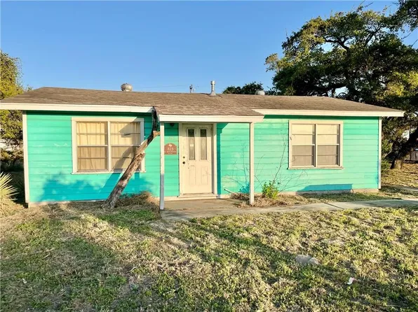 813 N Houston St, Aransas Pass, TX 78336