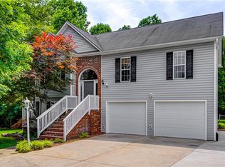 151 Hickory Creek Ct, Winston Salem, NC 27107