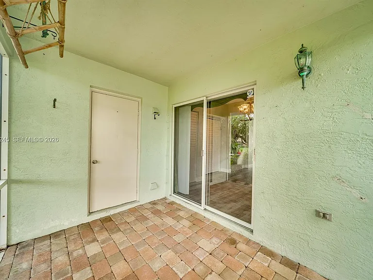 8040 Sanibel Dr #8040 — Photo 18