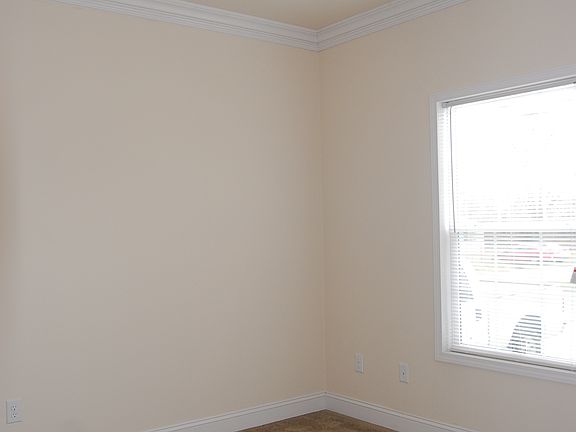 5th image of 15340 6th St