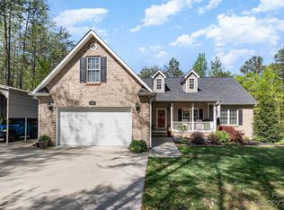 2255 S Paraham Rd, York, SC 29745