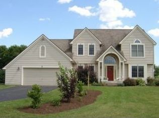 34 Plains Rd, Honeoye Falls, NY 14472