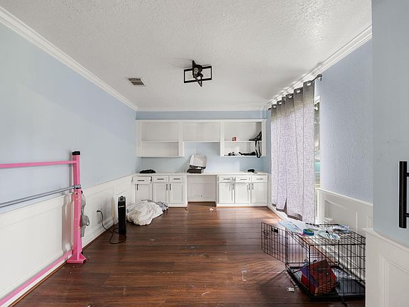 5th image of 15811 Mindywood Ct