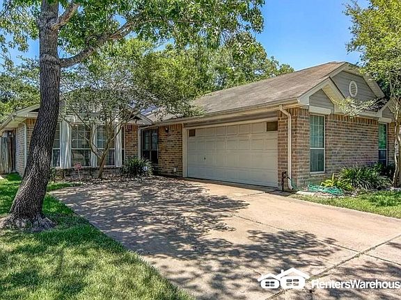 2nd image of 19414 Coppervine Ln