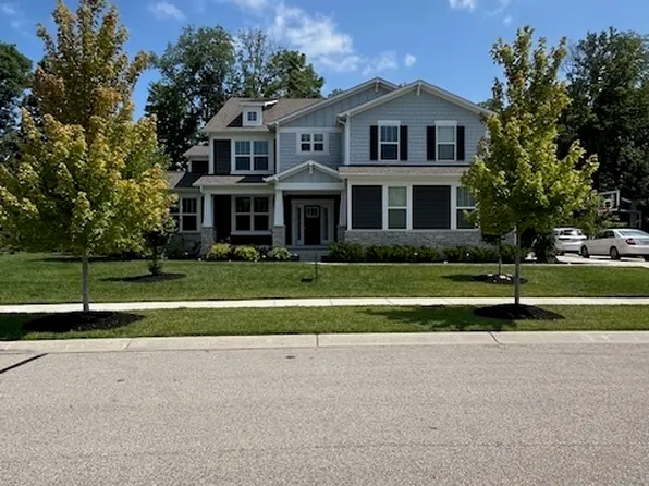 11554 Foxtail Ct, Zionsville, IN 46077