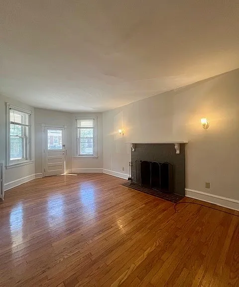 1517 W 14th St #1 — Photo 7