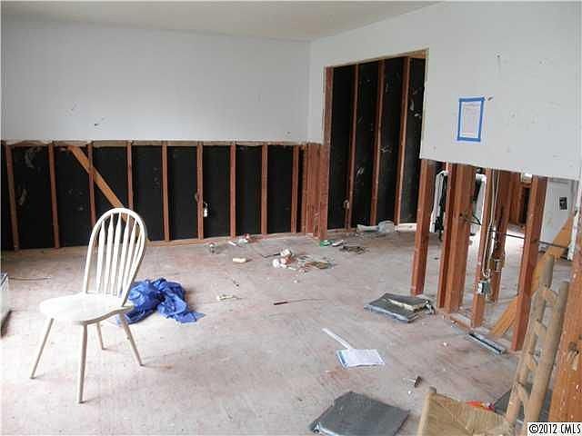 2nd image of 3236 Cross Winds Rd