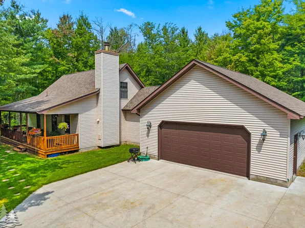 3873 N Red Oak Rd, Lewiston, MI 49756