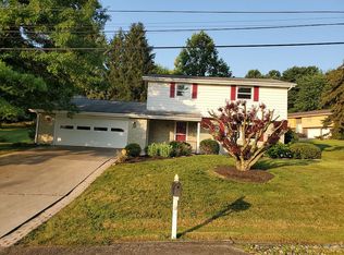 40 McLaughlin Dr, Greensburg, PA 15601