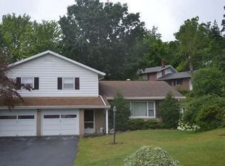 499 Summit Dr, Lewistown, PA 17044