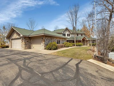 32397 Nob Hill Dr, Avon, MN, 56310
