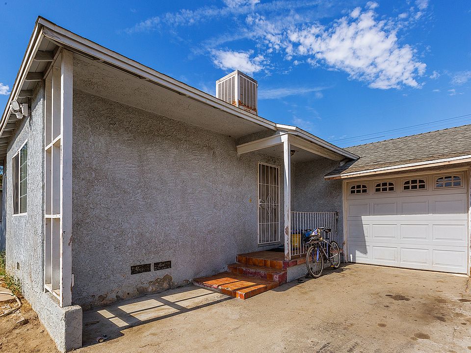1st image of 8141 Noble Ave