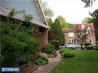 3rd image of 605 E Mount Airy Ave