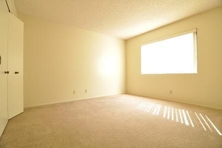 4th image of 326 Hollipat Center Dr APT 5
